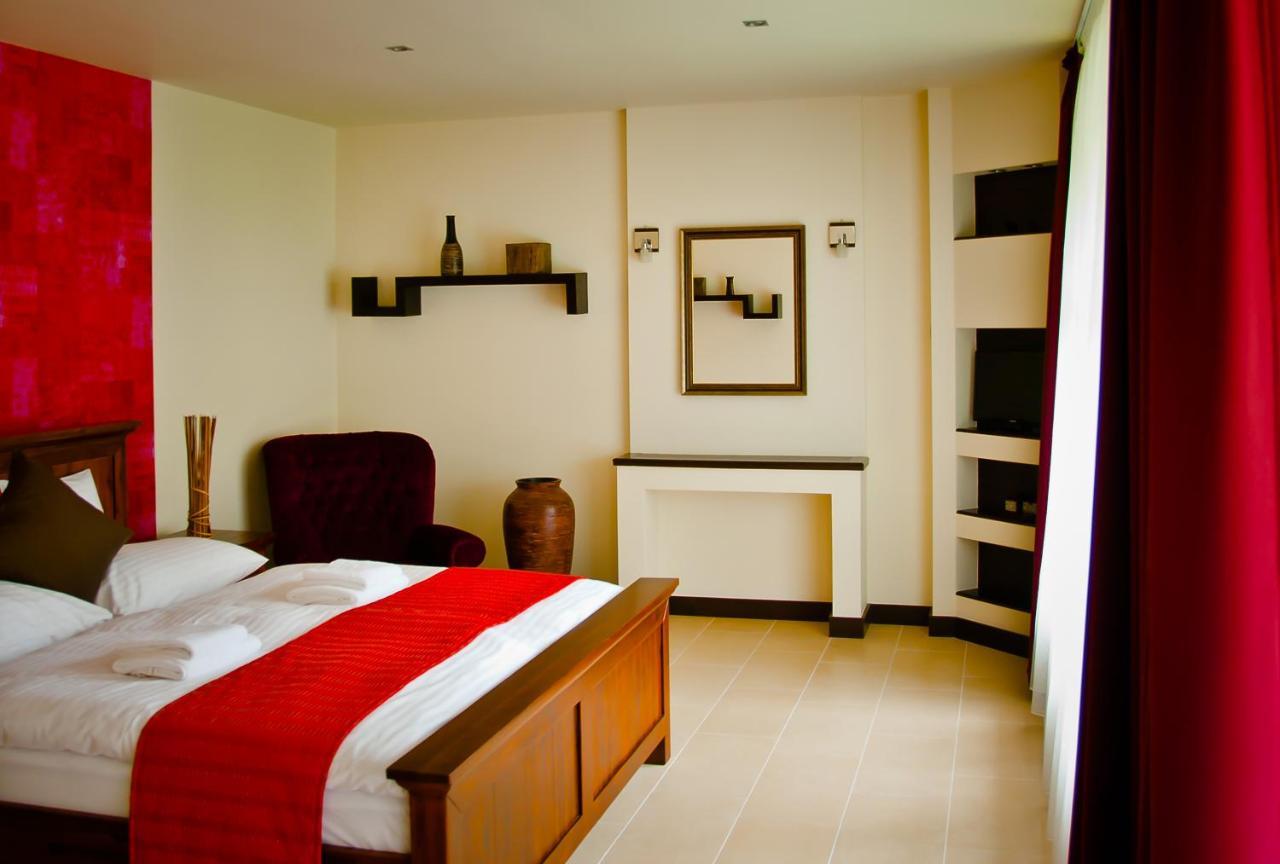 Aranygombos Fogado Hotel Telkibanya Bagian luar foto