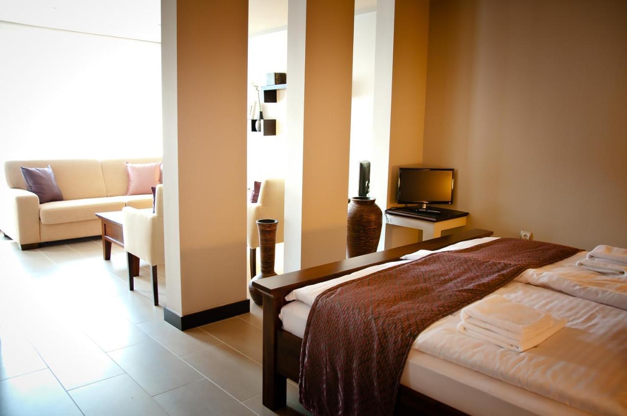 Aranygombos Fogado Hotel Telkibanya Bagian luar foto