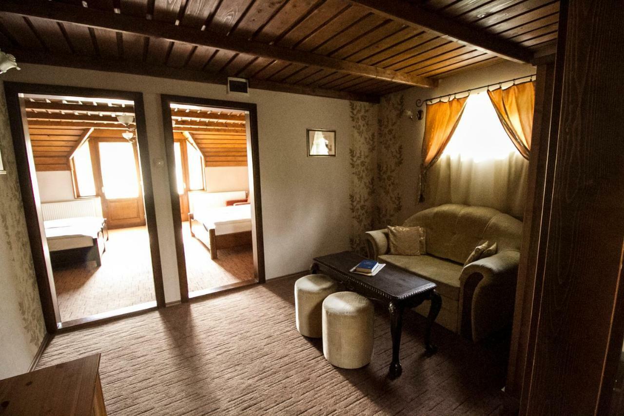 Aranygombos Fogado Hotel Telkibanya Bagian luar foto